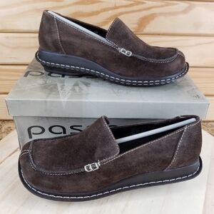 Suede Leather Loafers 8 US Brown Slip on Casual Comfort Shoes Moc Toe NEW CL